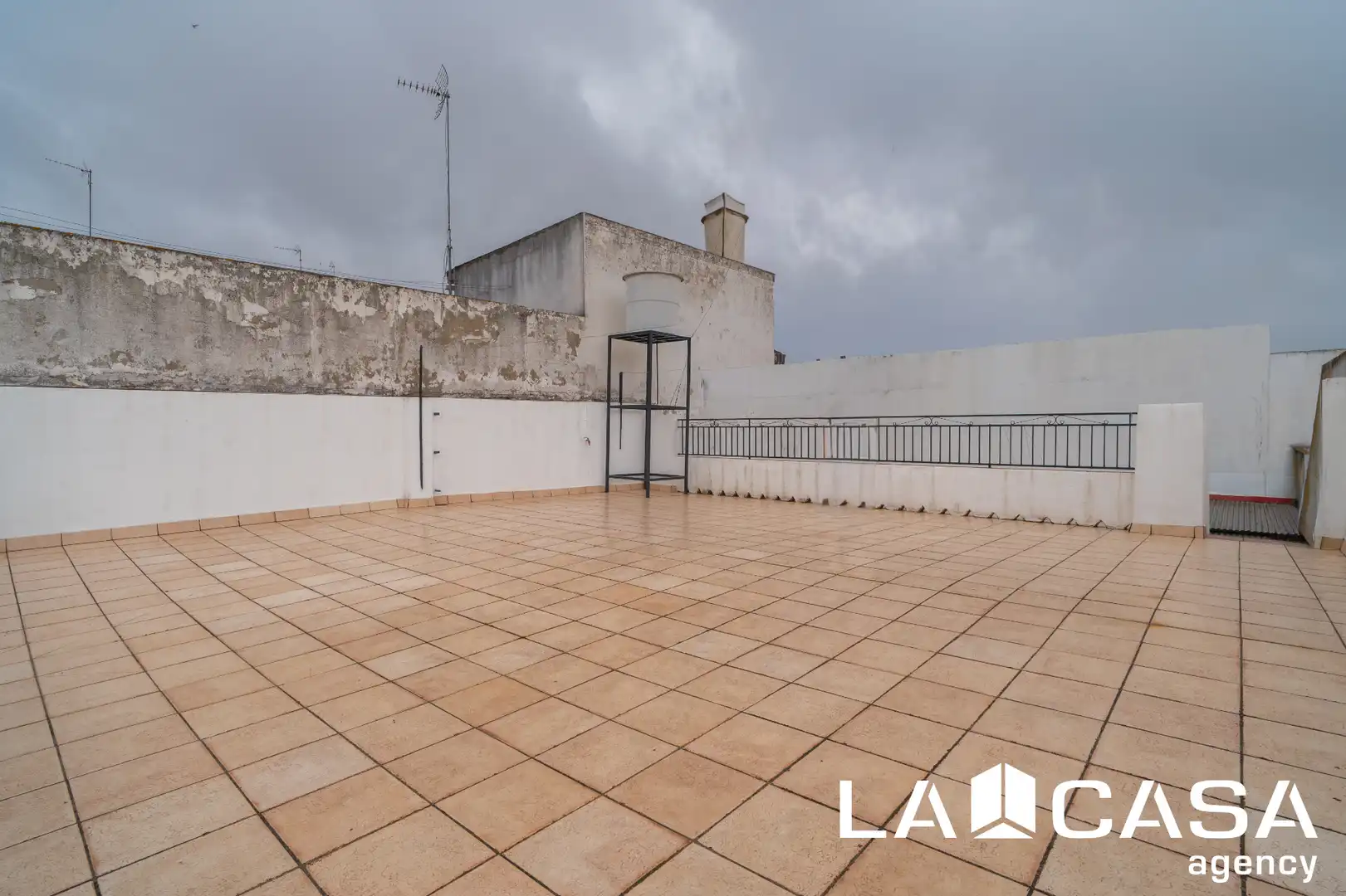 Terrace of Houses for sale in Dos Hermanas  with Air Conditioner, Heating and Furnished