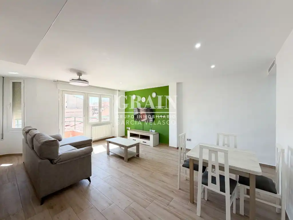 Piso con terraza en venta en Ensanche - Franciscanos, imagen 3