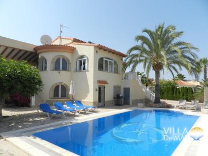 Vista exterior de Casa o xalet en venda en Calpe / Calp amb Aire condicionat, Calefacció i Jardí privat