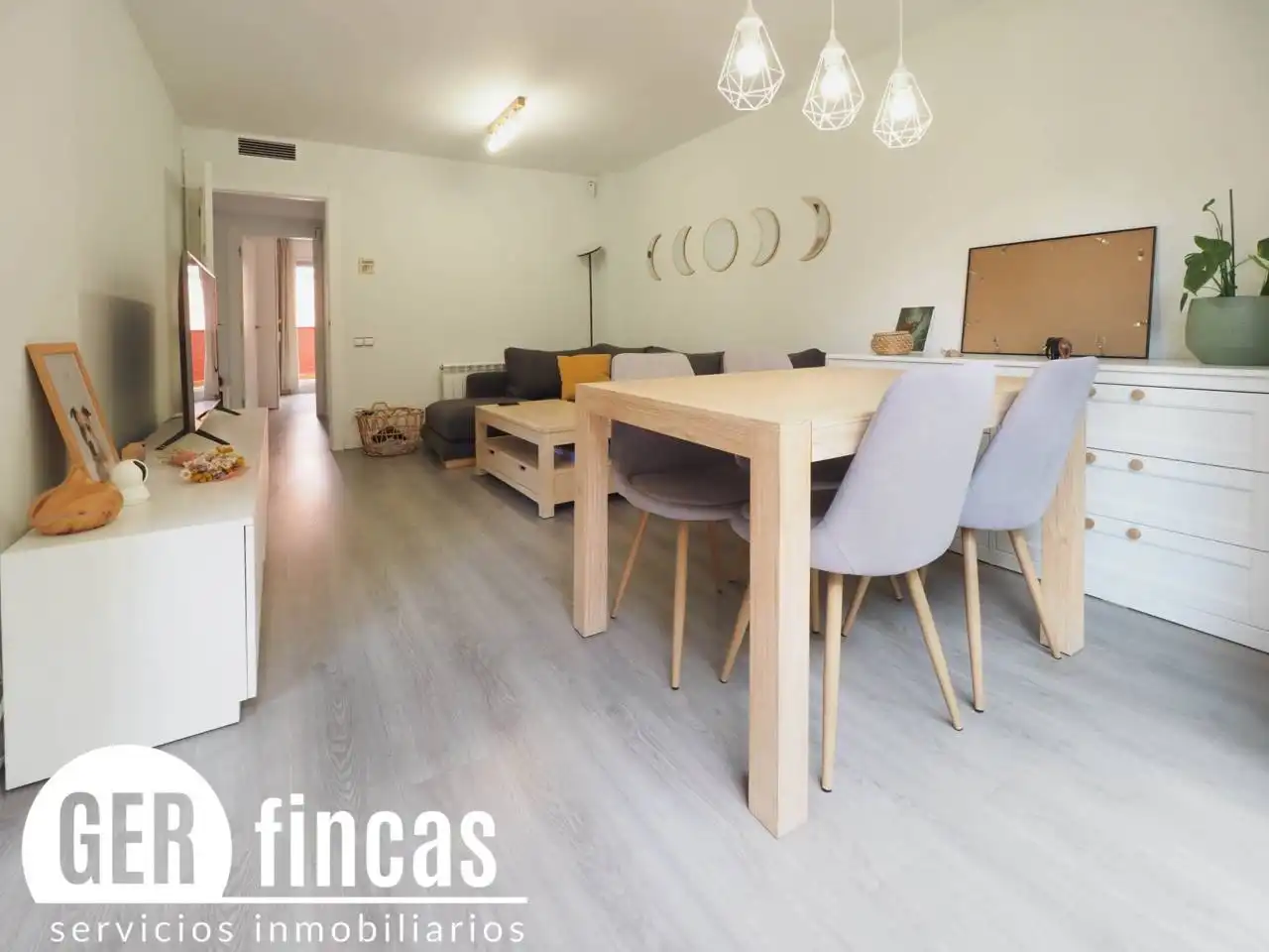Wohnzimmer von Wohnung zum Verkauf in Terrassa mit Klimaanlage, Parkett und Terrasse