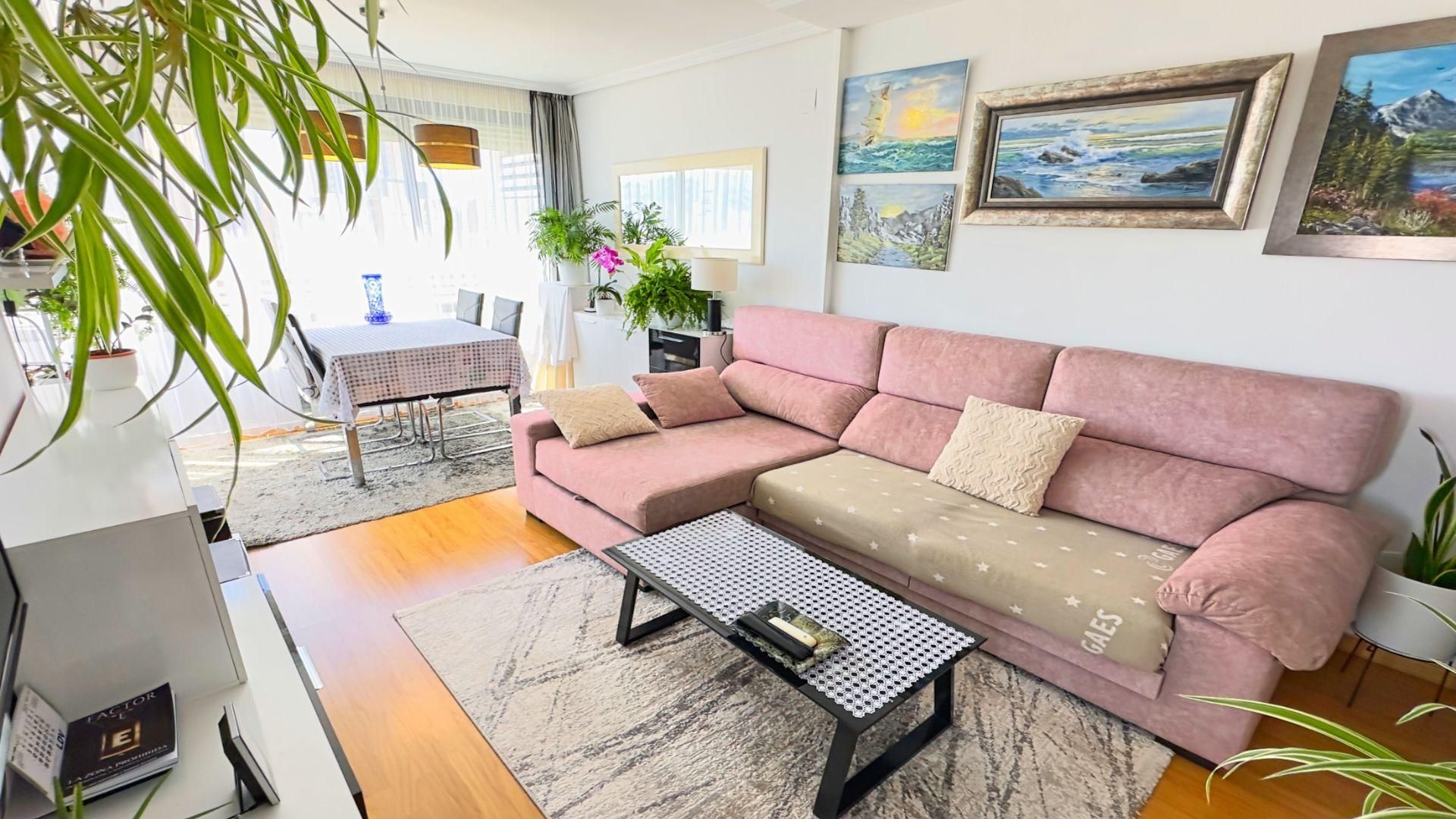 Living room of Flat for sale in Benidorm  with Air Conditioner, Heating and Private garden