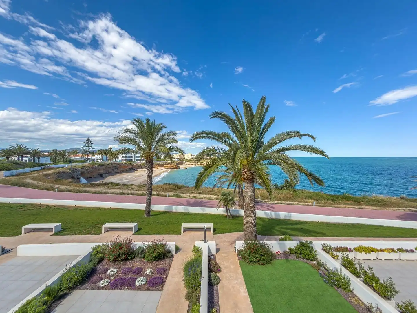 Vista exterior de Casa adosada en venta en Vinaròs con Jardín privado, Terraza y Trastero