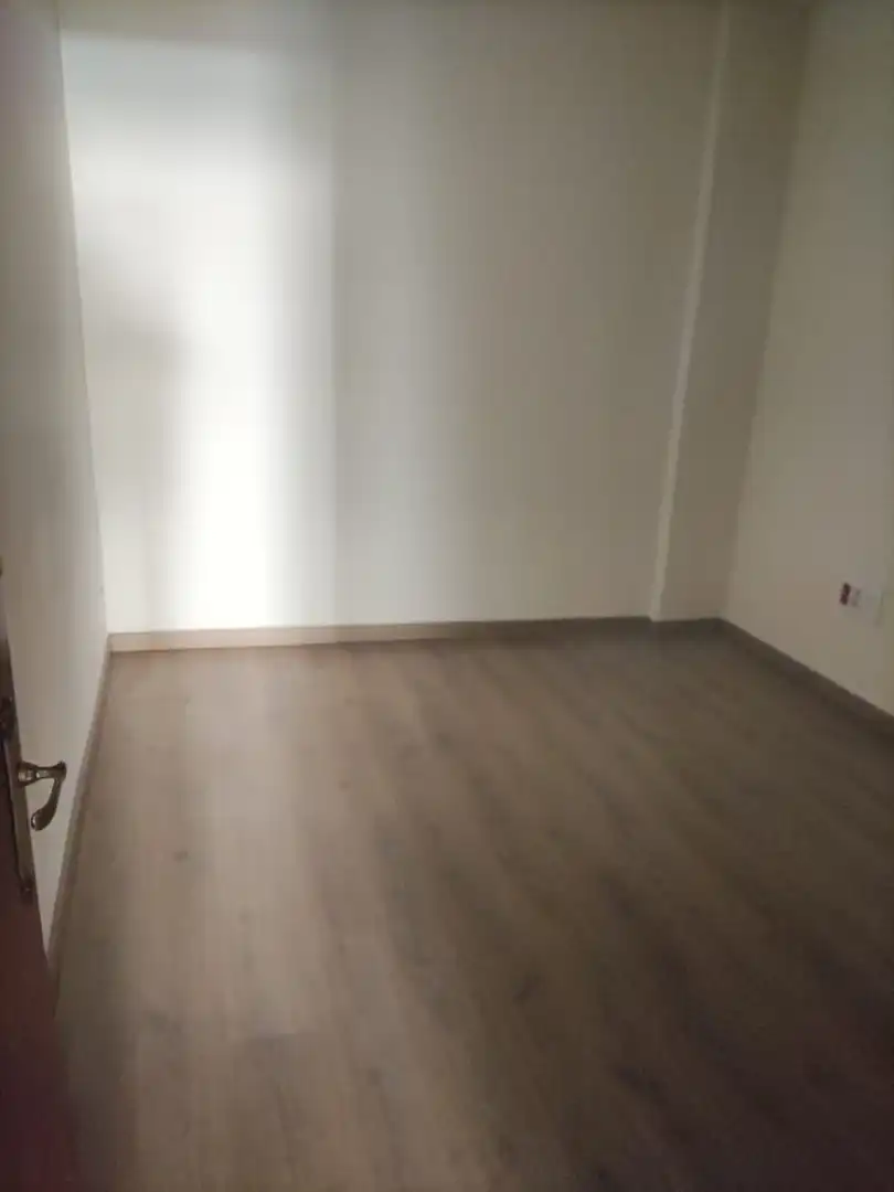 Schlafzimmer von Geschaftsraum zum Verkauf in Torrijos mit Klimaanlage