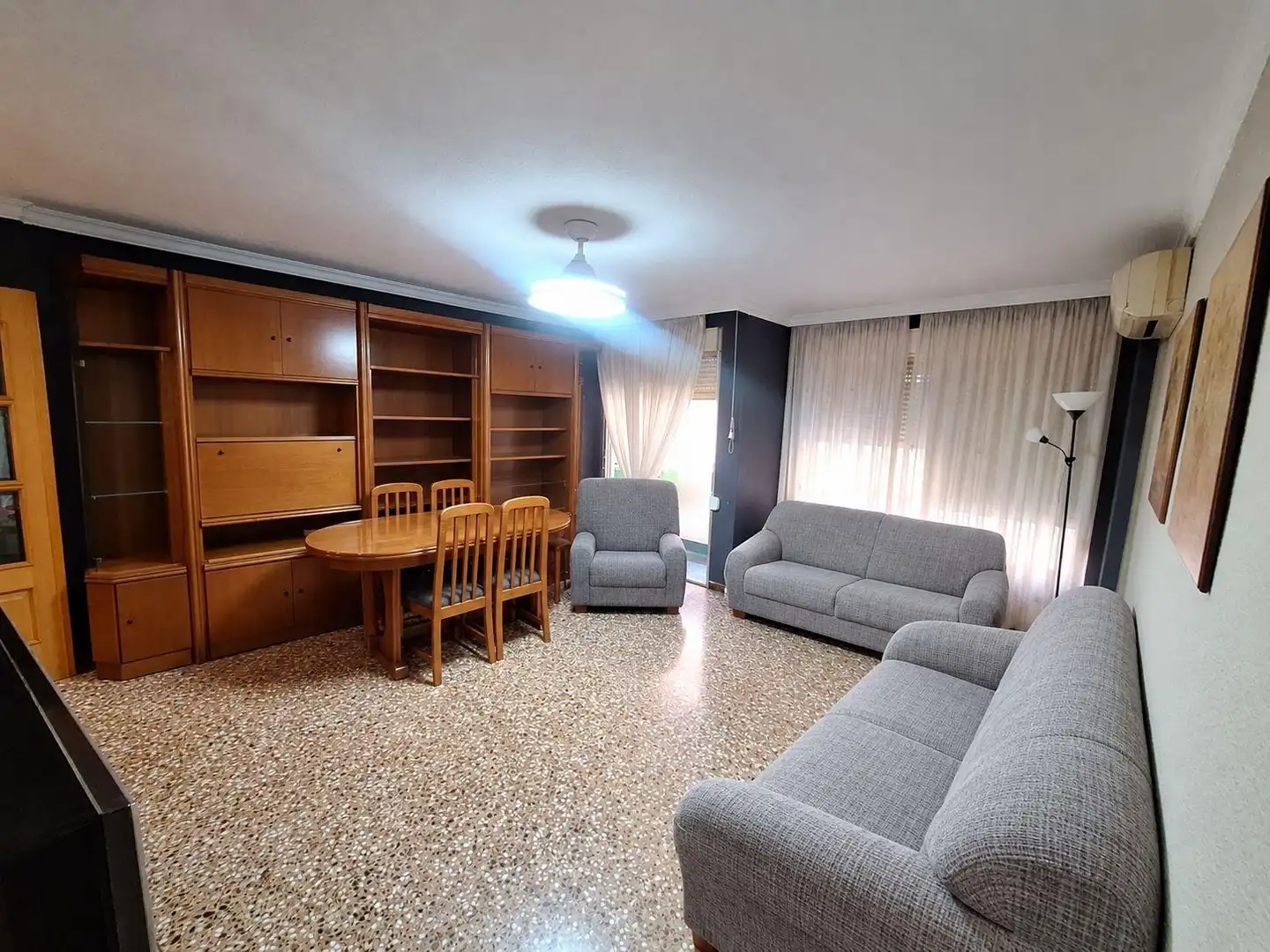 Wohnung zum Verkauf in Casc Urbà