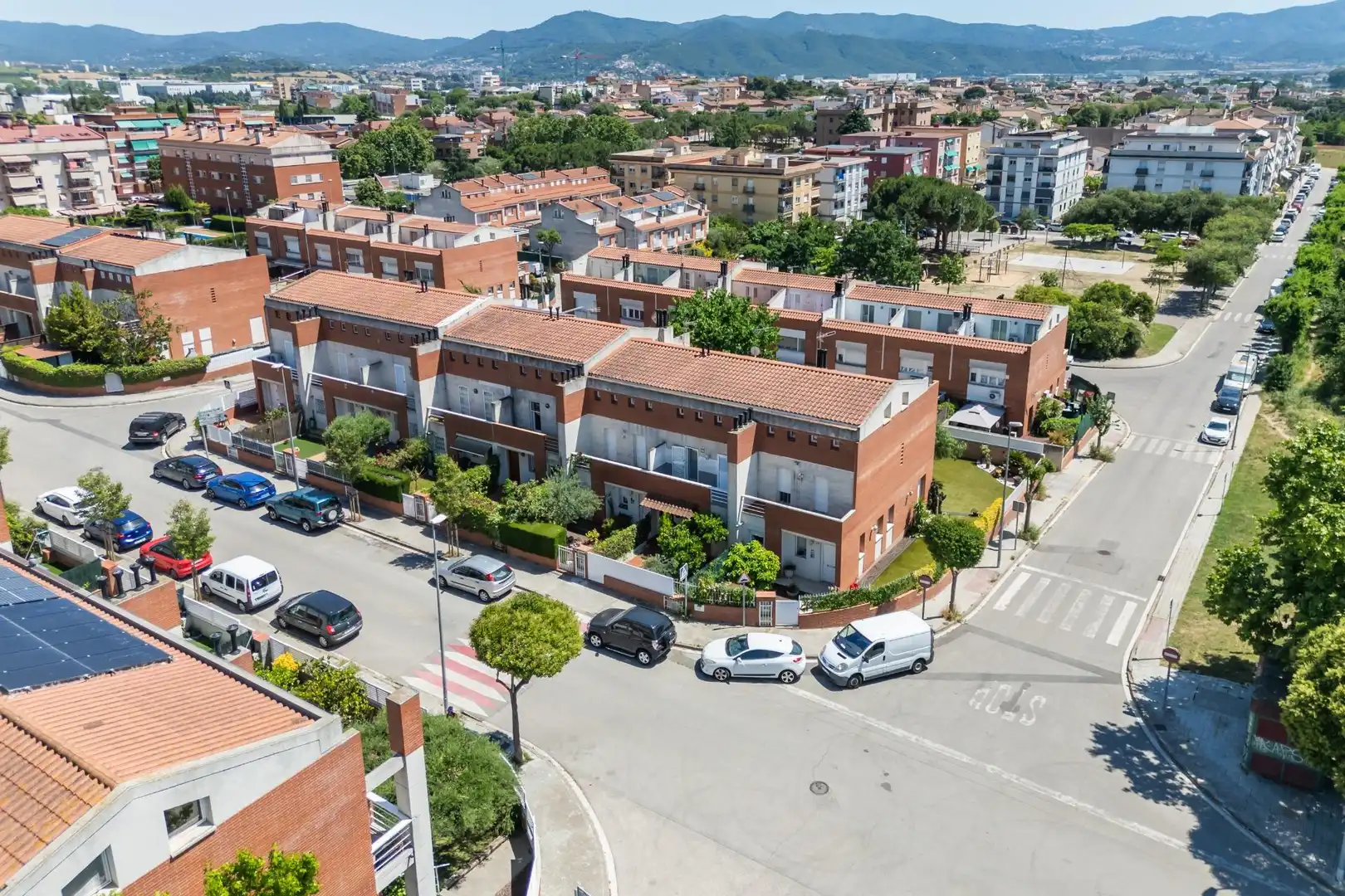 Exterior view of Detached homes for sale in Parets del Vallès  with Heating, Private garden and Parquet flooring
