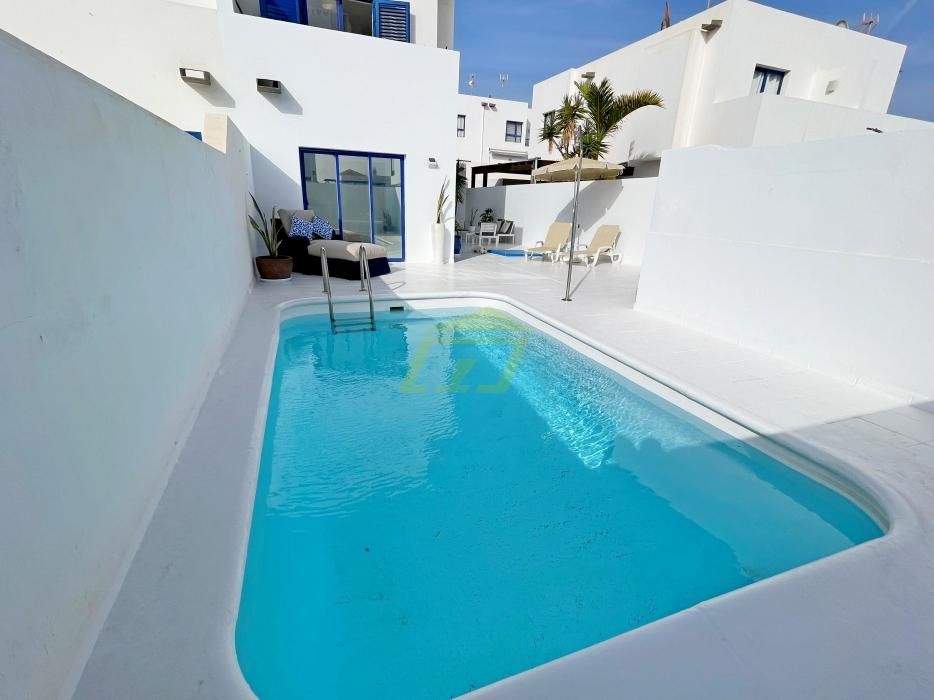 Exterior view of House or chalet for sale in Yaiza  with Terrace and Internet