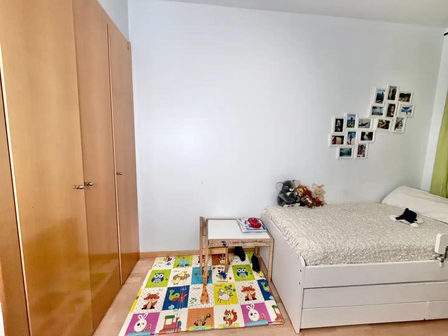Bedroom of Ground floor for sale in Badalona  with Air Conditioner, Heating and Private garden