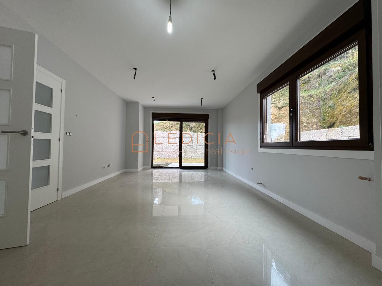 Casa o xalet en venda en Pontevedra Capital  amb Calefacció, Jardí privat i Terrassa