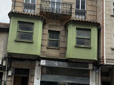 Appartamento con balcone in vendita a Rúa Jaime Janer 13