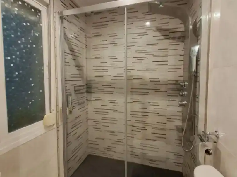Bathroom of Flat for rent in Ourense Capital   with Air Conditioner