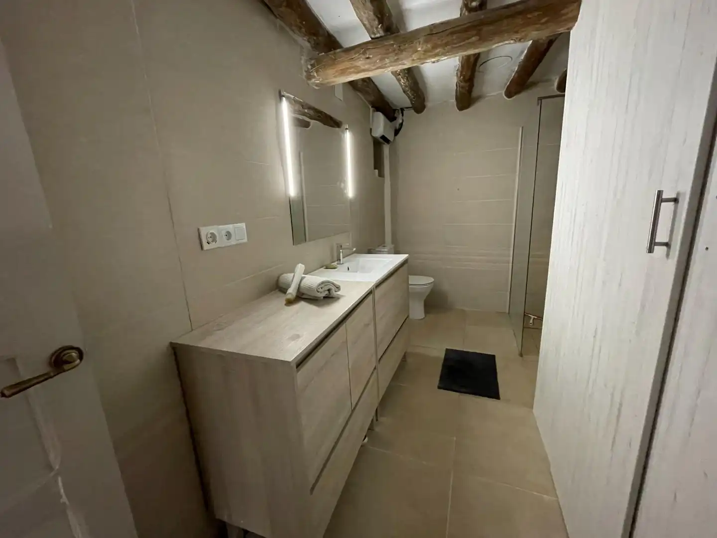 Baño de Finca rústica en venta en Almudévar con Calefacción, Parquet y Amueblado
