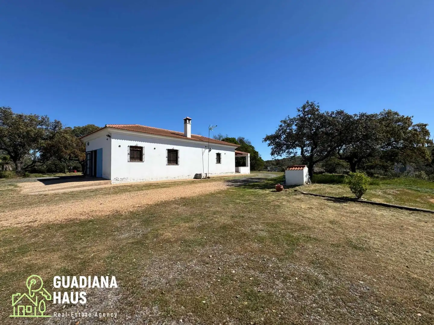 Exterior view of Country homes for sale in San Silvestre de Guzmán