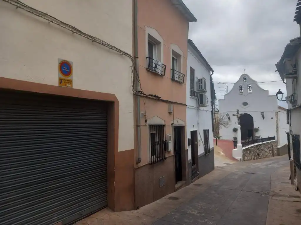 Adossat en venda a Martos