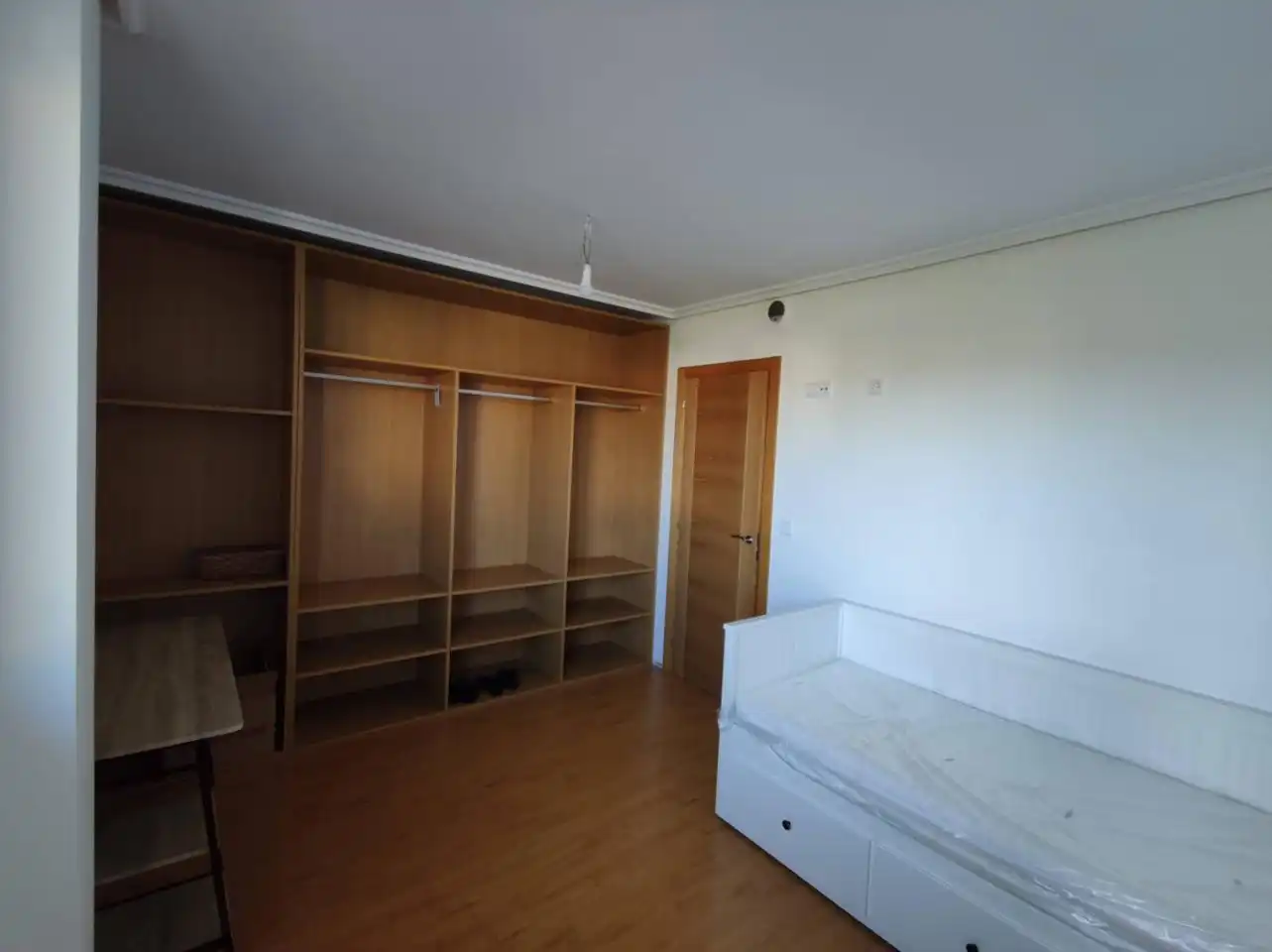 Bedroom of Flat for sale in Ponferrada  with Air Conditioner and Storage room