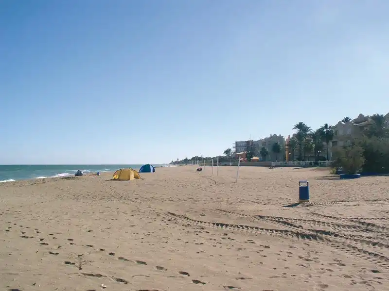 Vista exterior de Casa o xalet de lloguer en Dénia amb Aire condicionat, Calefacció i Jardí privat