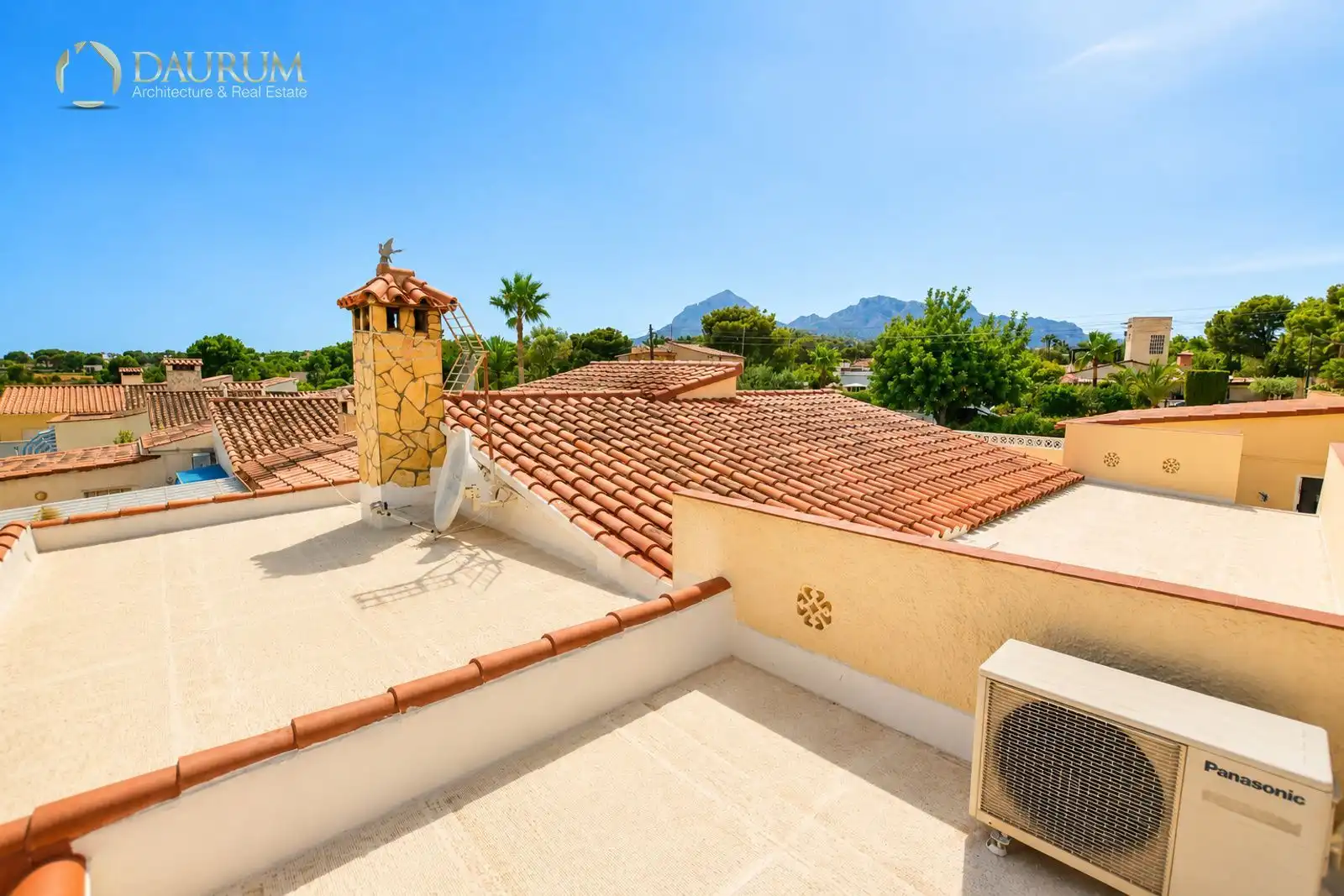 Vista exterior de Casa o xalet en venda en Piera amb Aire condicionat, Calefacció i Traster