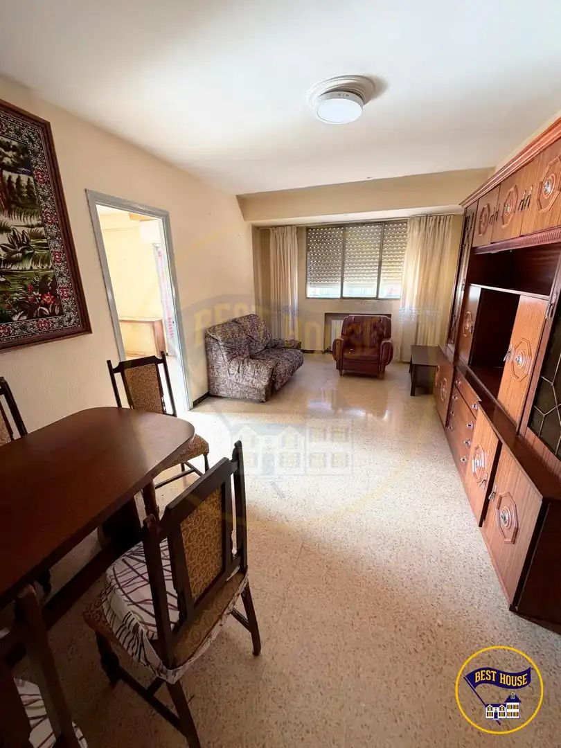 Sala de estar de Piso en venta en Cuenca Capital con Amueblado y Balcón