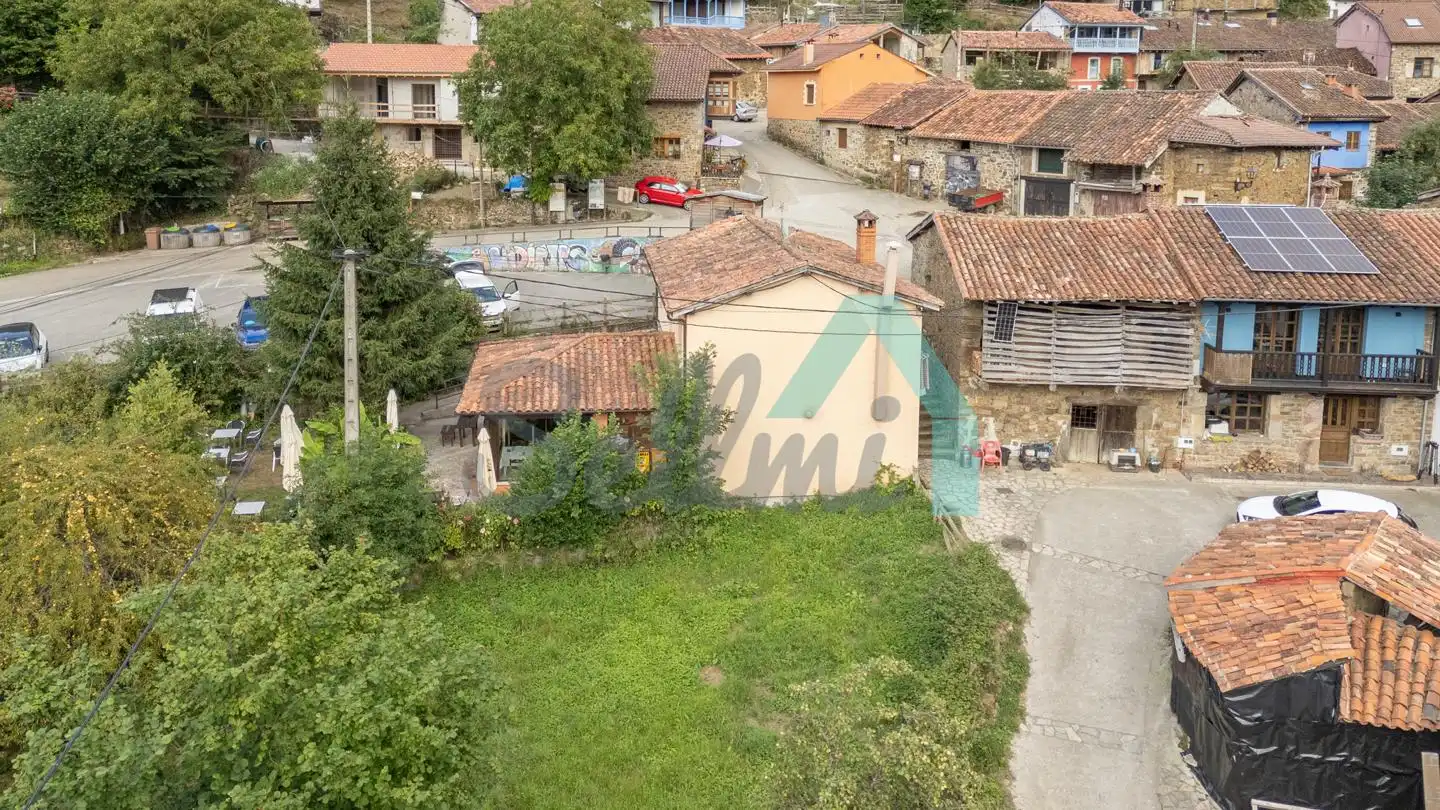 Casa o chalet en venta en Sobrescobio con Calefacción, Jardín privado y Terraza