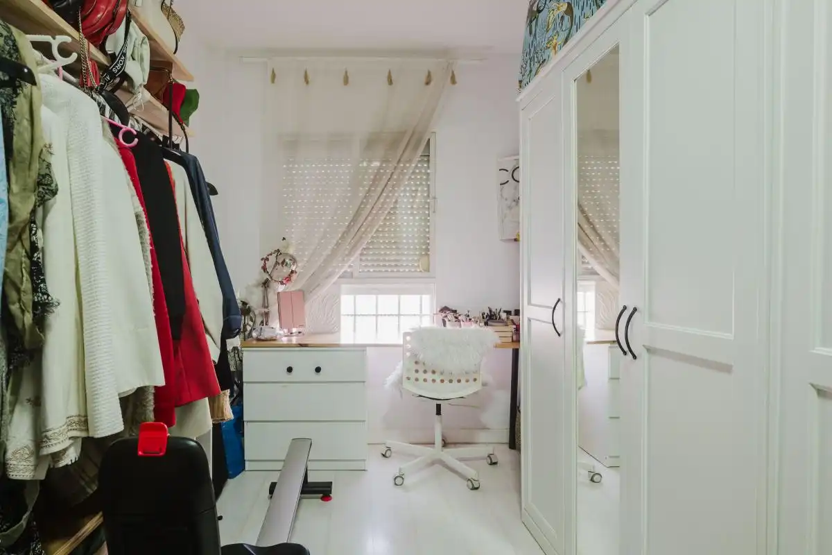 Habitación de Piso en venta en Sevilla con Aire acondicionado, Calefacción y Trastero