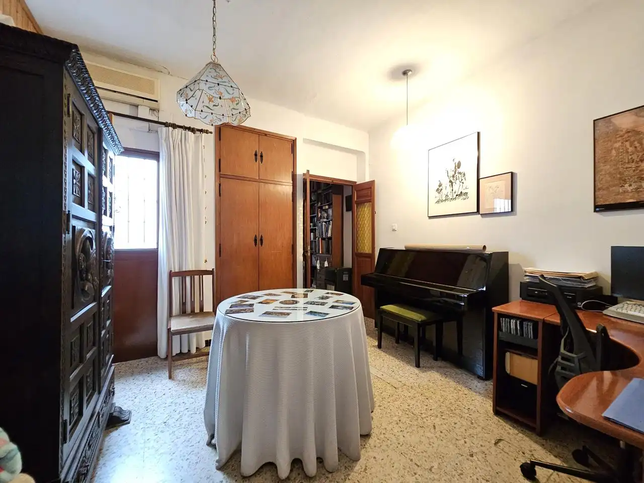 Sala d'estar de Casa o xalet en venda en Alcalá de Guadaira