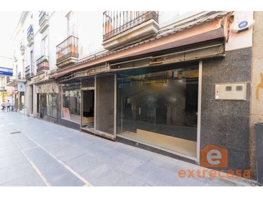 Local comercial en venda a Casco Antiguo