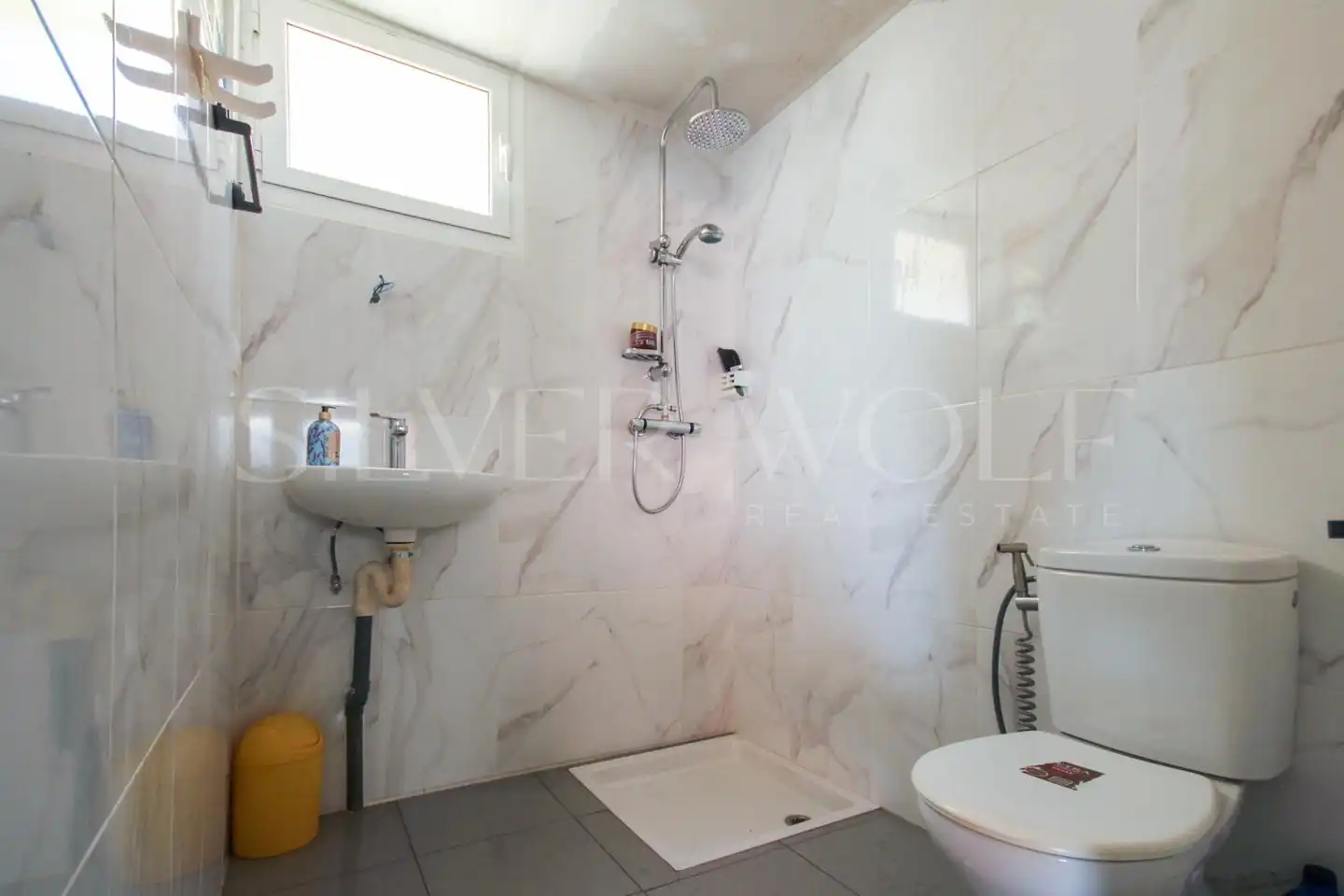 Bathroom of Houses for sale in Sant Boi de Llobregat  with Private garden, Parquet flooring and Terrace