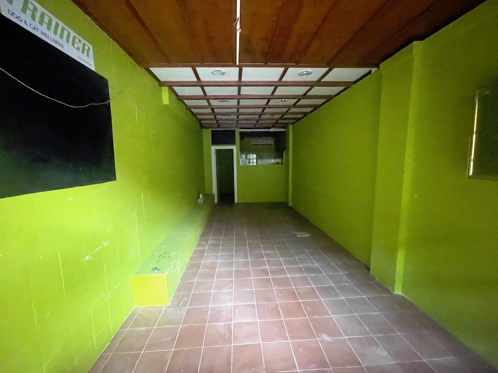 Premises for sale in  Barcelona Capital