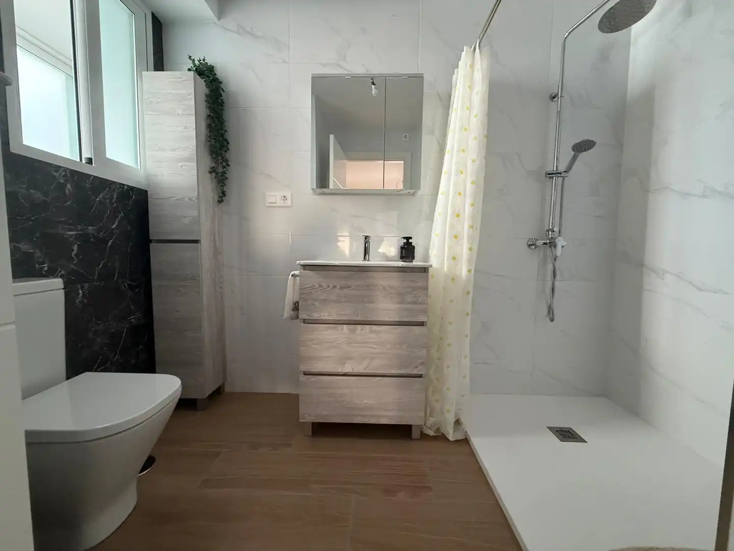 Bathroom of Flat for sale in El Campello  with Balcony