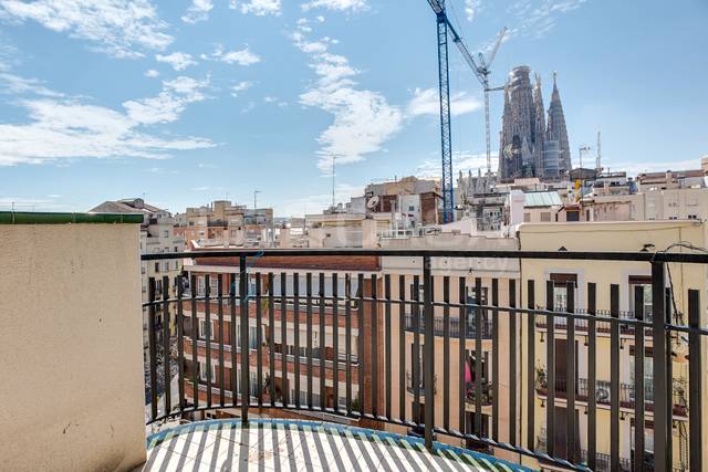 Piso en Venta en Calle PADILLA en Sagrada Família