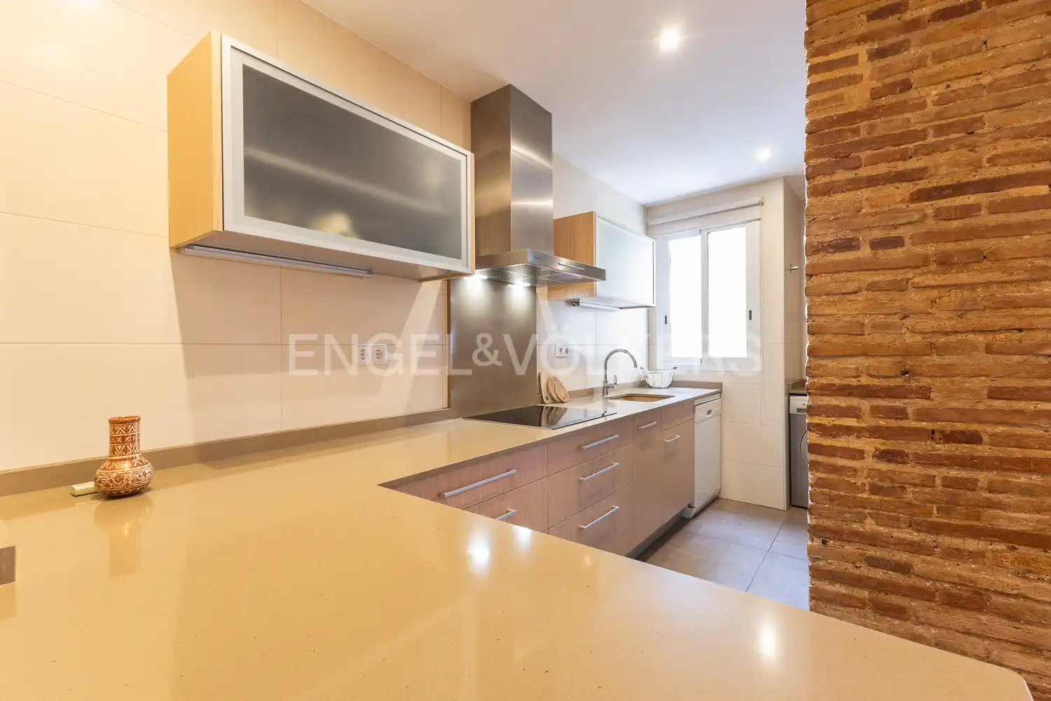 Kitchen of Flat for rent in Valencia  with Air Conditioner, Heating and Furnished