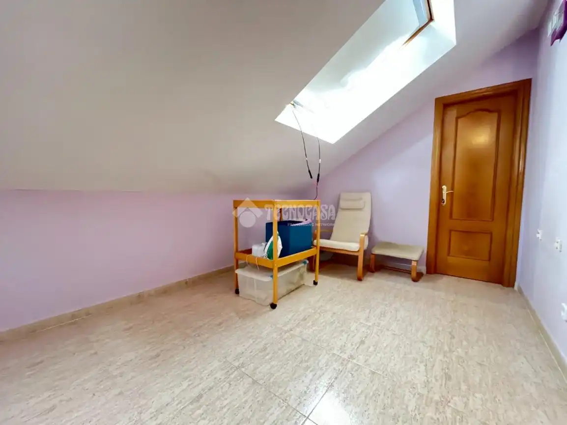 Piso en venta en Pozuelo del Rey con Calefacción y Trastero