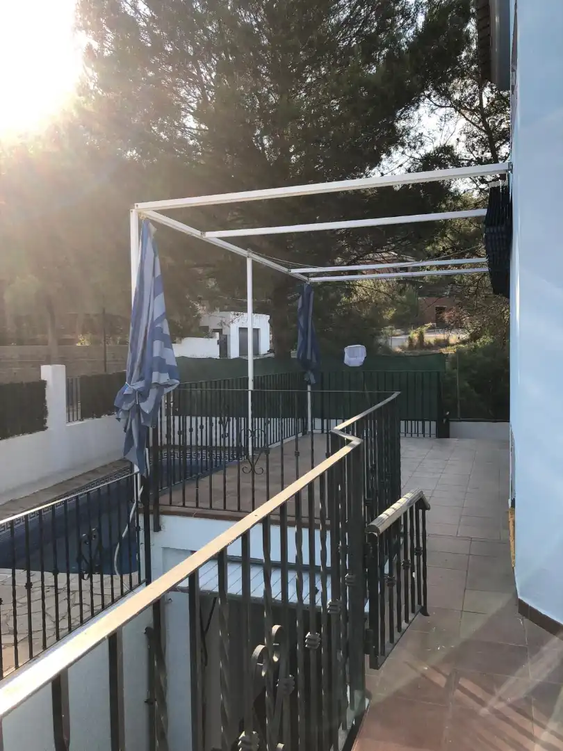 Terraza de Casa adosada en venta en Gilet con Calefacción, Jardín privado y Parquet