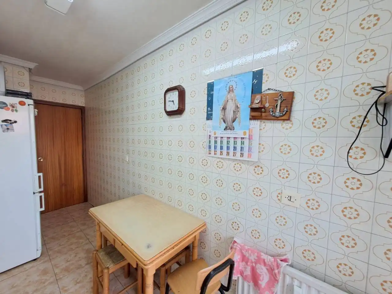 Küche von Wohnung zum Verkauf in Burgos mit Heizung und Terrasse