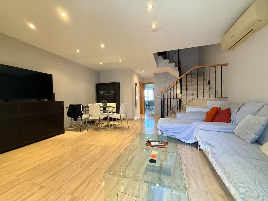 Detached homes for sale in Ondara  with Air Conditioner, Heating and Terrace