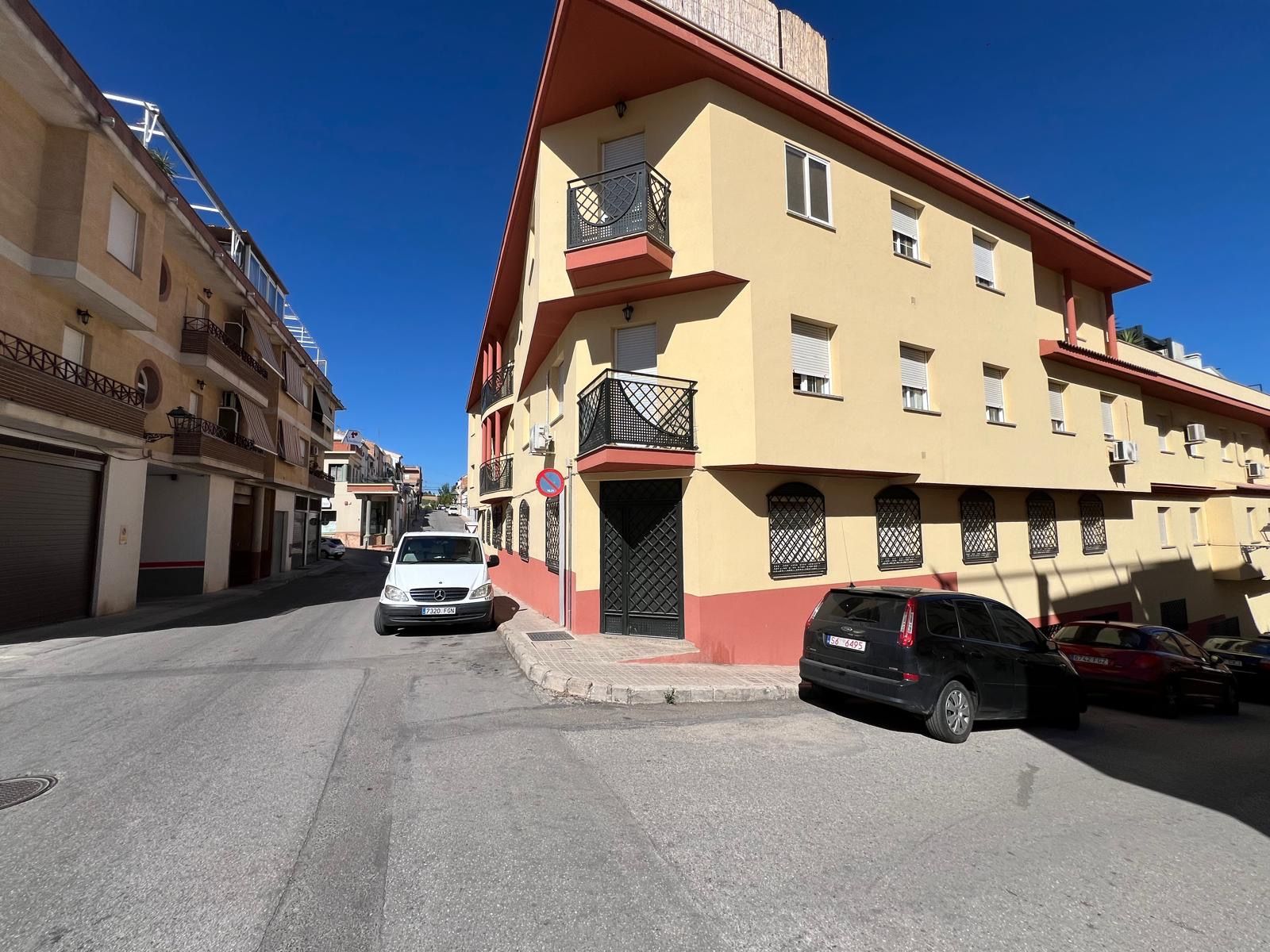Exterior view of Flat for sale in Torre del Campo  with Storage room