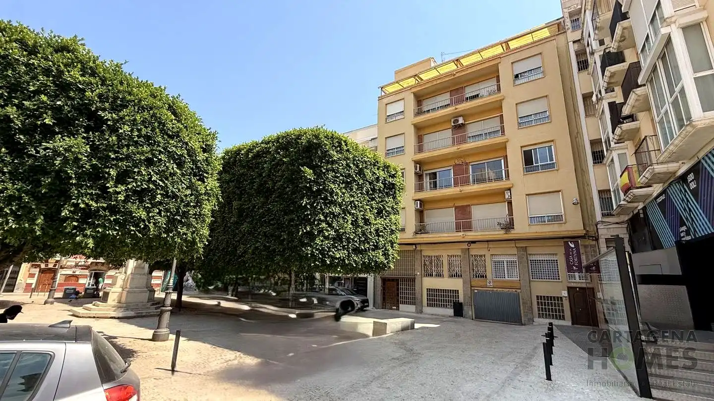 Vista exterior de Pis en venda en Cartagena amb Traster i Balcó