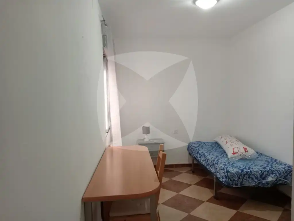 Dormitori de Pis en venda en Cáceres amb Terrassa i Moblat
