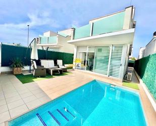 Piscina de Casa o xalet de lloguer en San Pedro del Pinatar amb Aire condicionat, Terrassa i Piscina