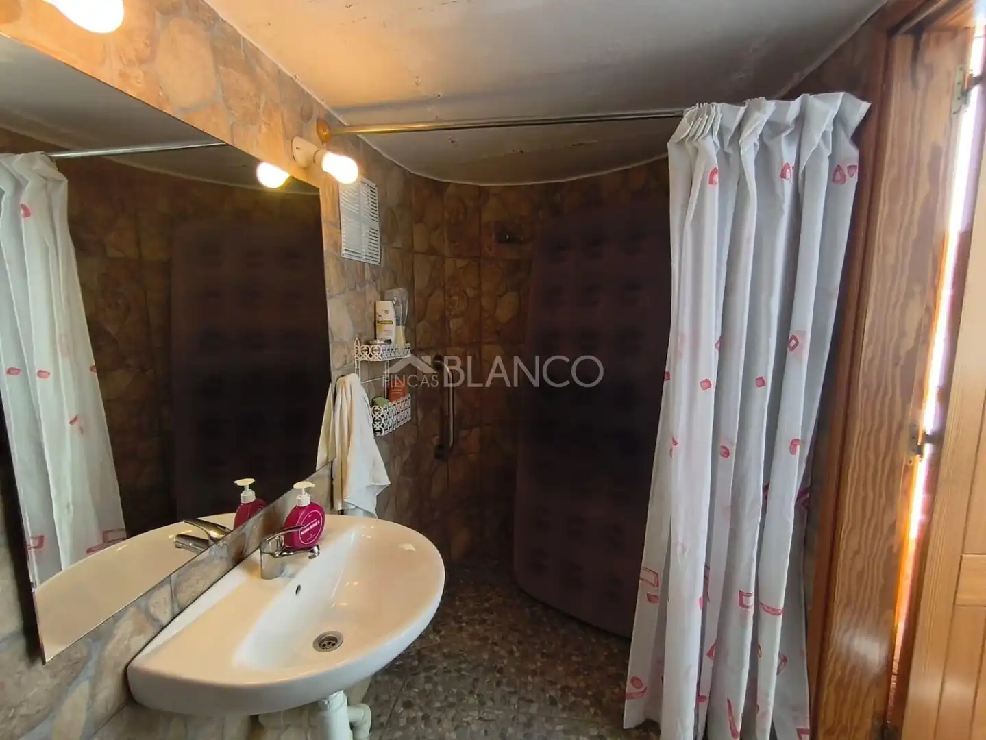 Baño de Casa o chalet en venta en Piera con Aire acondicionado, Calefacción y Jardín privado