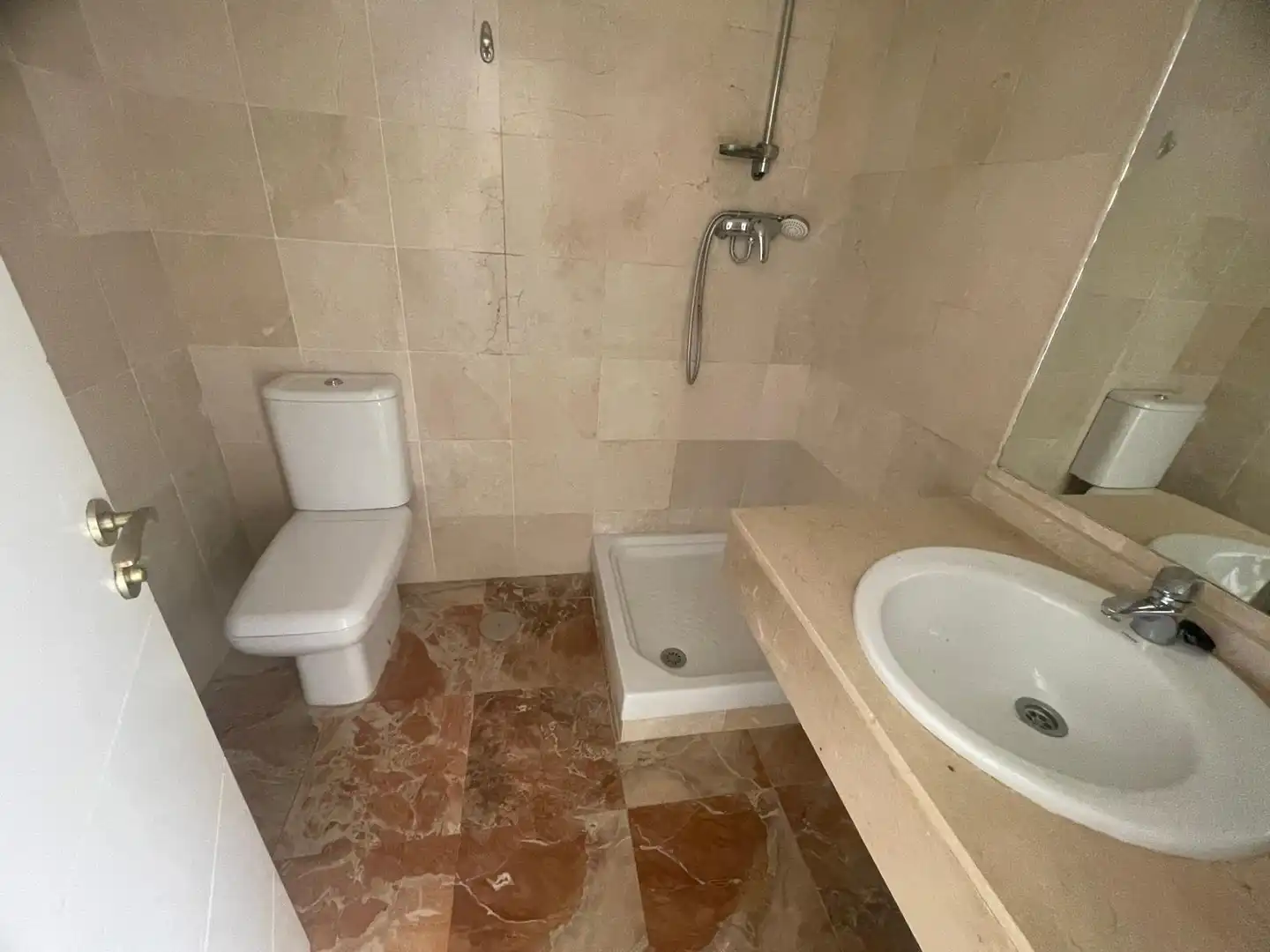 Baño de Ático en venta en Mijas con Aire acondicionado, Jardín privado y Trastero