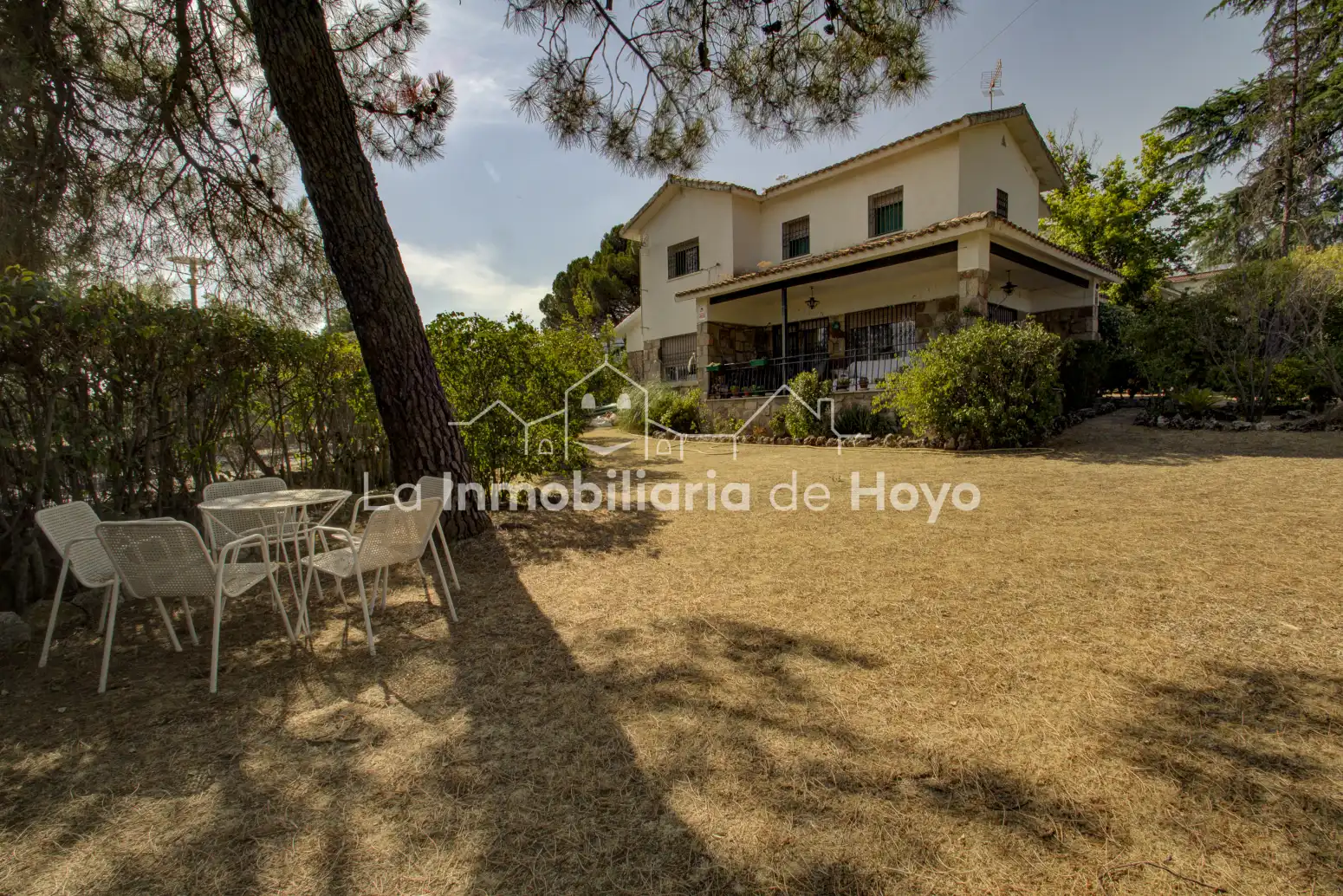 Jardí de Casa o xalet en venda en Hoyo de Manzanares amb Calefacció, Jardí privat i Terrassa