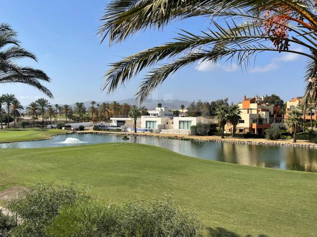 Ático en Venta en Calle Calle Sierra De Maria, 1 en Golf Valle Este