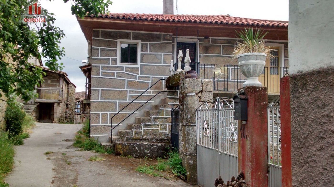 Exterior view of Houses for sale in Allariz  with Storage room and Balcony