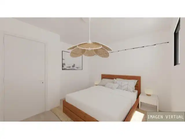 Dormitori de Casa o xalet en venda en Burjassot amb Jardí privat i Terrassa