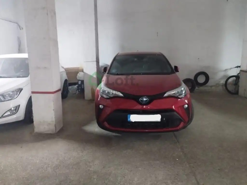 Parking of Garage for rent in Badajoz