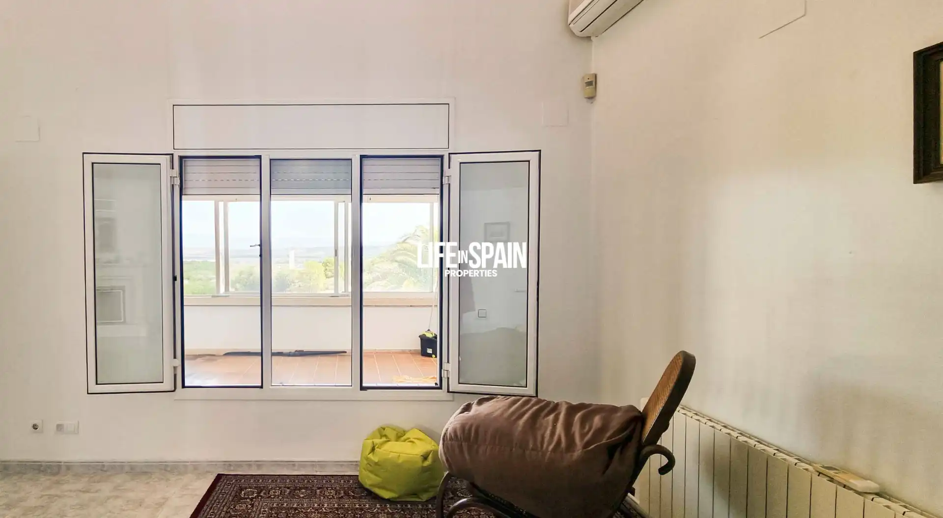 Habitación de Casa o chalet en venta en Ginestar con Calefacción, Jardín privado y Terraza