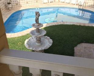 Piscina de Casa o xalet en venda en Mérida amb Aire condicionat, Terrassa i Piscina