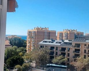 Vista exterior de Apartament de lloguer en Benalmádena amb Aire condicionat, Terrassa i Piscina