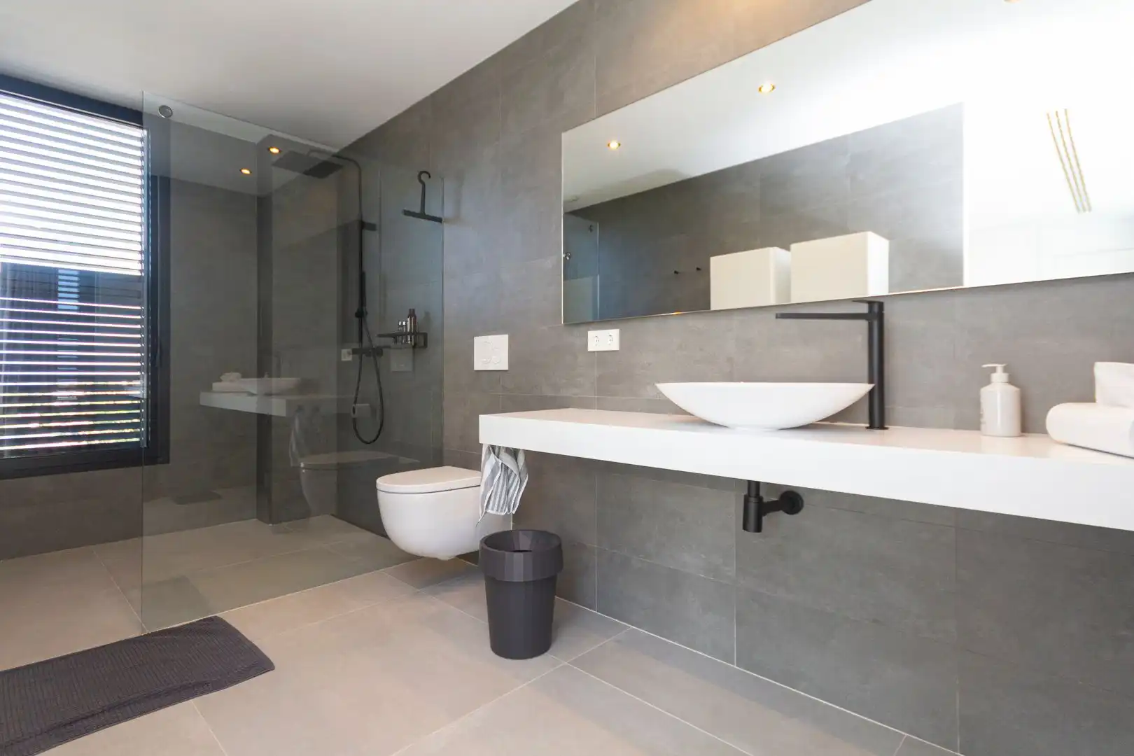 Bathroom of Houses for sale in Dénia  with Air Conditioner, Heating and Terrace