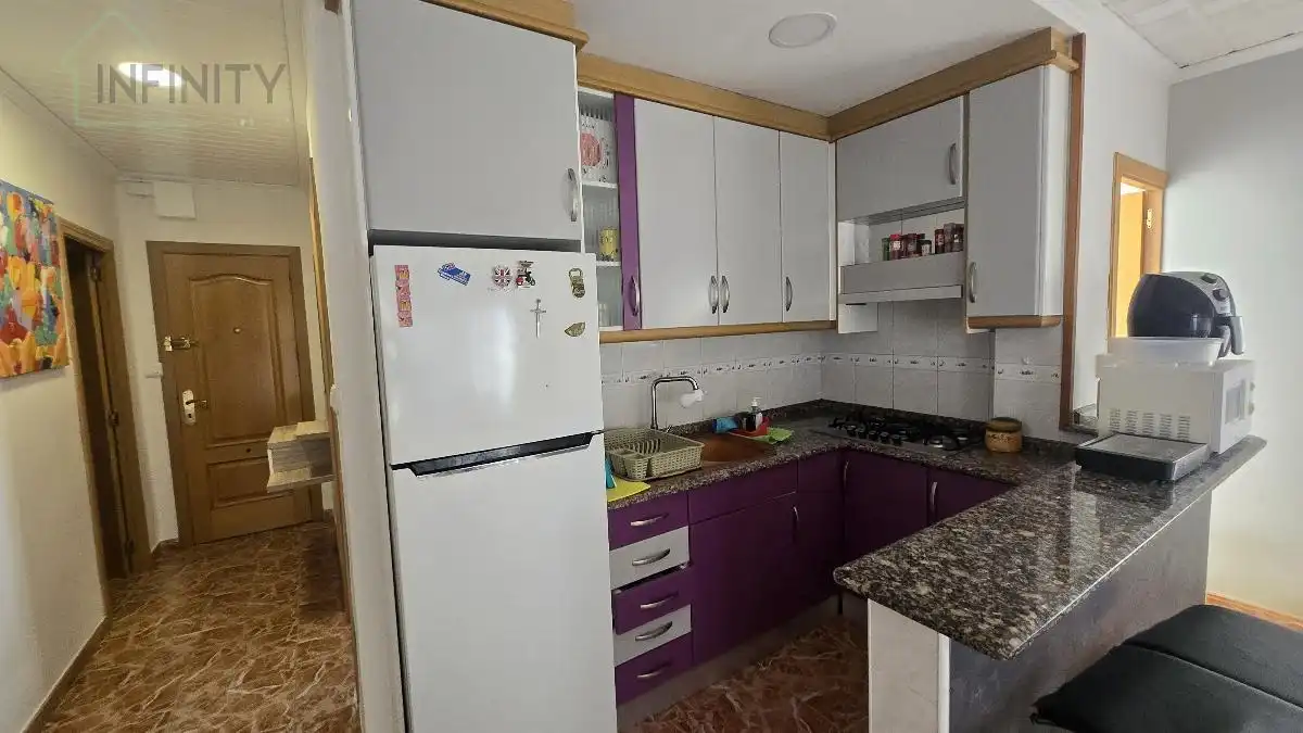 Cocina de Apartamento de alquiler en Piles con Aire acondicionado, Calefacción y Terraza
